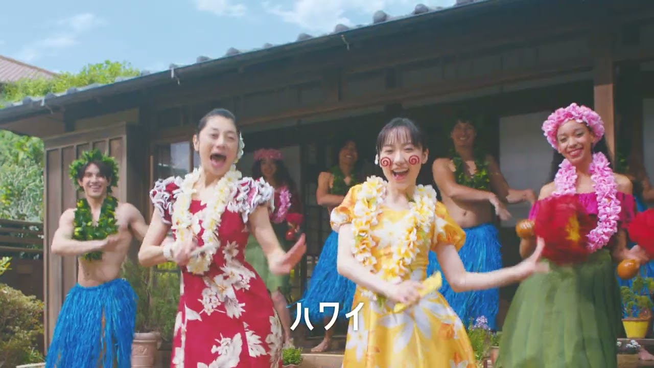 「世界中で輪になって」篇CM動画をモーダルで再生する